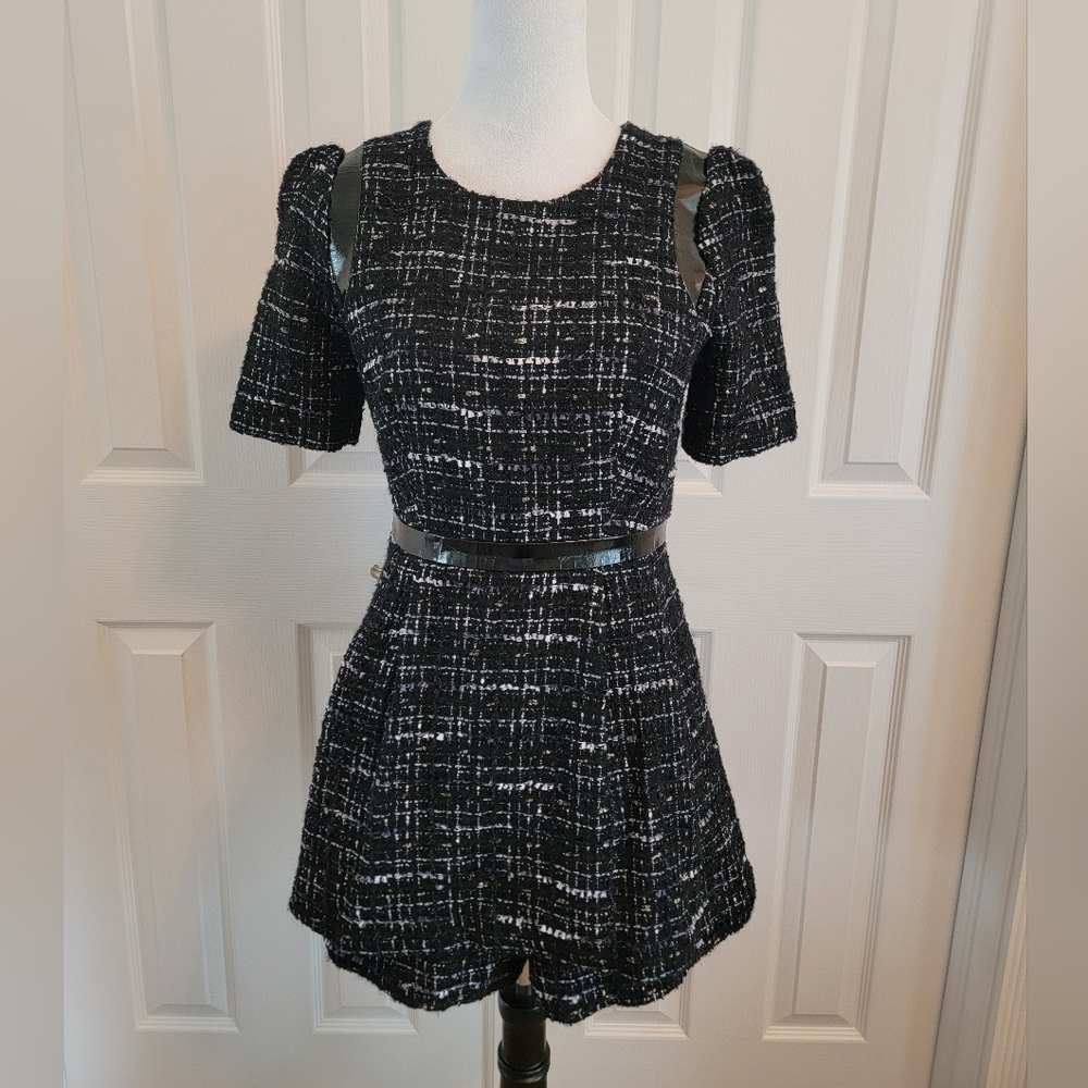 EUC Milly Tweed Romper With Patent Leather/Gold Zipper Details Size 4